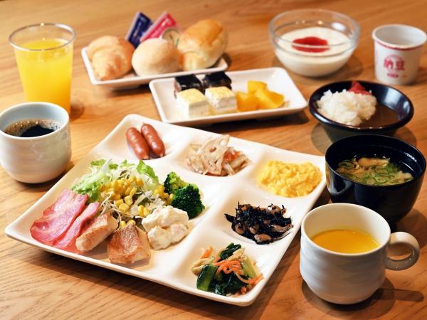 Prince Smart Inn Osaka Yodoyabashi : photo 2 de la chambre chambre standard double avec petit-déjeuner buffet