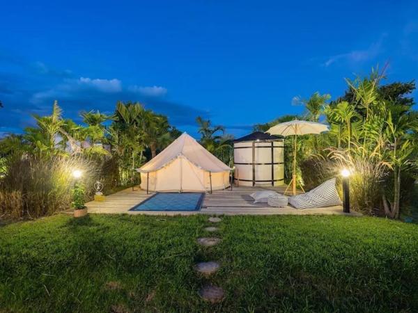 The Campster Kanchanaburi : photo 2 de la chambre bell tent garden view