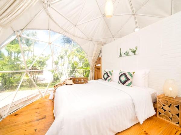 The Campster Kanchanaburi : photo 3 de la chambre glamping dome