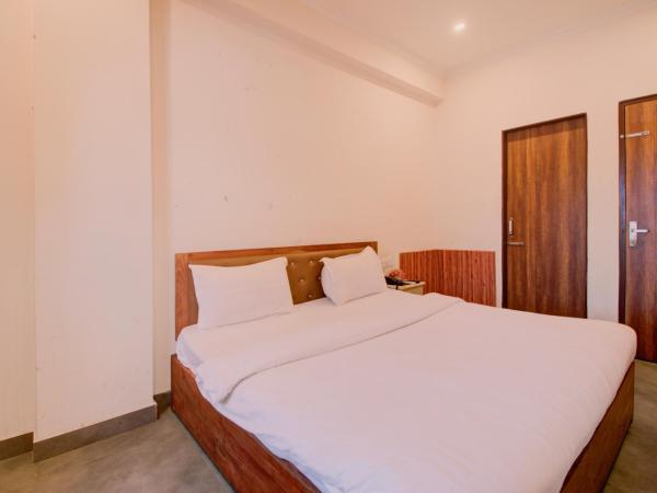 Hotel Bhagwati Palace : photo 6 de la chambre chambre triple classique