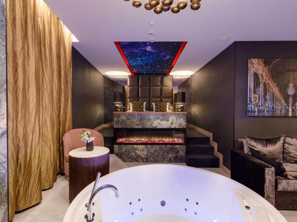 Art Suites Luxury Hotel : photo 1 de la chambre suite royale avec jacuzzi 