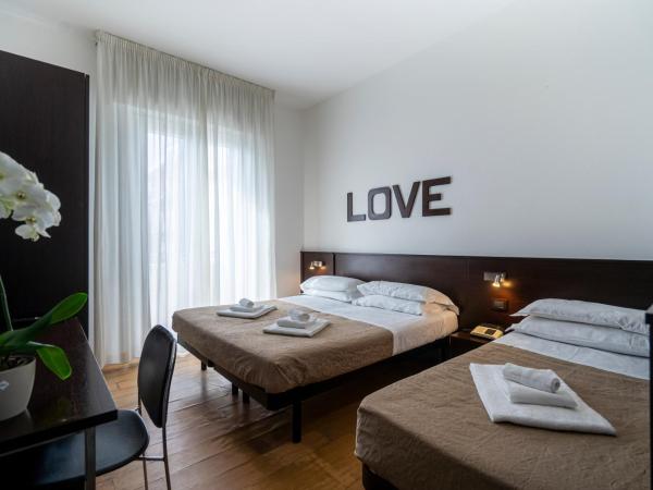 Hotel Bianca Vela : photo 7 de la chambre chambre triple standard