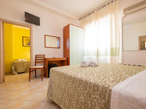 Hotel Il Gabbiano : photo 2 de la chambre chambre quadruple
