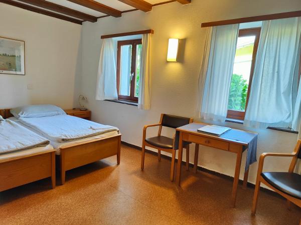 Parkhotel Emmaus - Casa Rustico : photo 3 de la chambre chambre double avec salle de bains commune