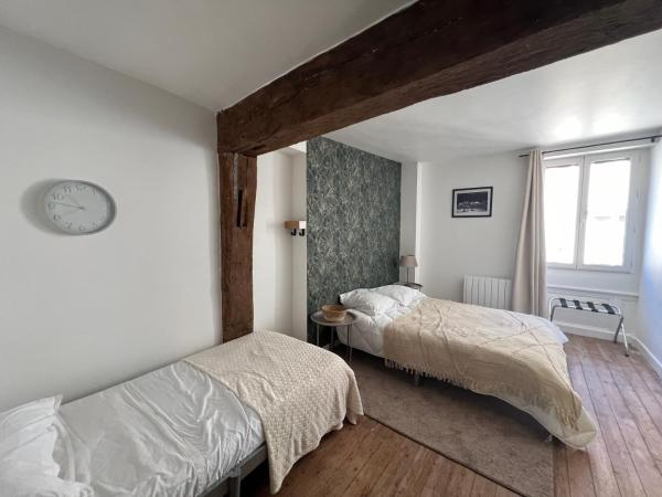 Le chêne fleuri : photo 3 de la chambre chambre quadruple