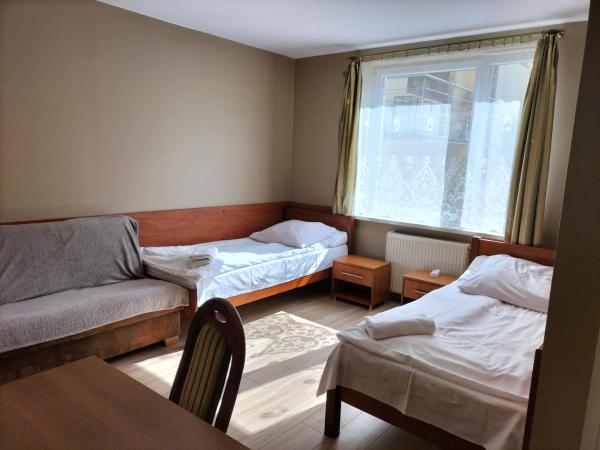 Gościniec u Zawierki : photo 1 de la chambre grande chambre double