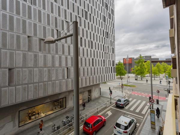 Hostal Rodas Pamplona : photo 7 de la chambre chambre familiale