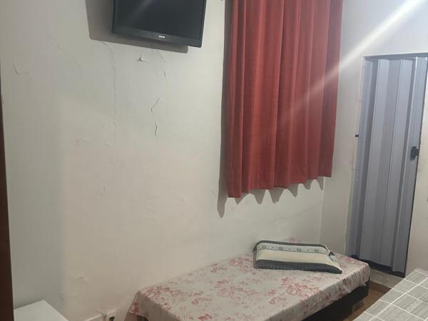 Hospedagem econômica da se : photo 2 de la chambre chambre triple