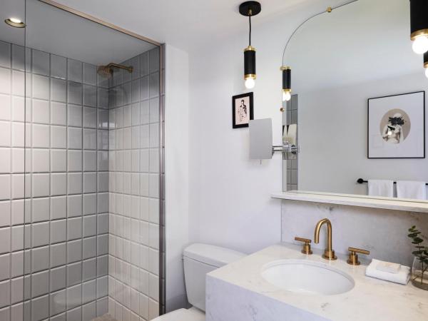 Kimpton Saint George Hotel, an IHG Hotel : photo 1 de la chambre chambre avec 2 grands lits queen-size