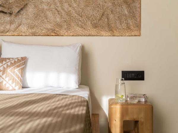 Philosophy of Mykonos Boutique Hotel : photo 5 de la chambre chambre double deluxe - vue sur mer