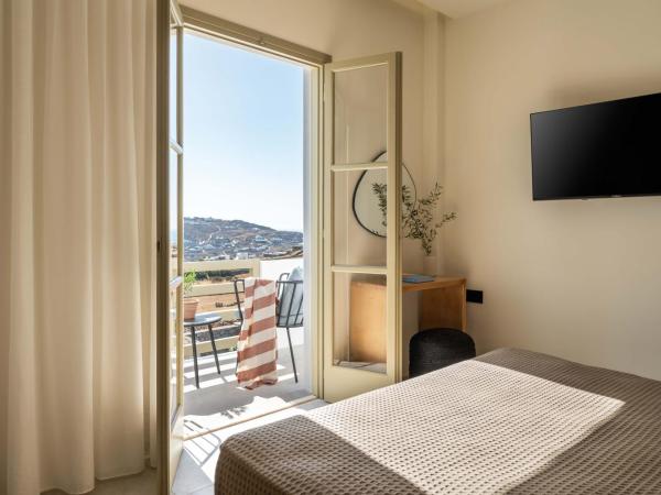 Philosophy of Mykonos Boutique Hotel : photo 2 de la chambre chambre double deluxe - vue sur mer