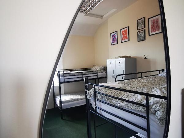 Botanic Avenue Hostel less than a mile from the City Centre : photo 2 de la chambre lit dans dortoir mixte de 6 lits