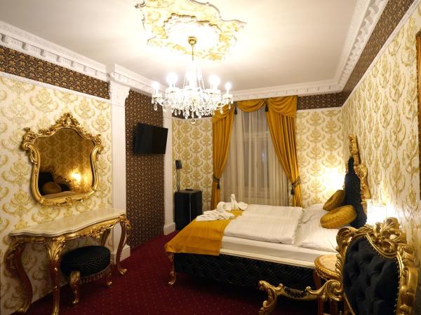 Hotel Liliova Prague Old Town : photo 6 de la chambre suite avec baignoire spa