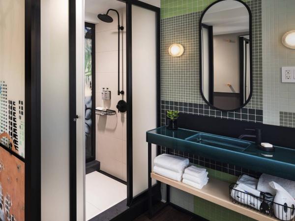 Moxy NYC East Village : photo 3 de la chambre chambre 1 lit queen-size