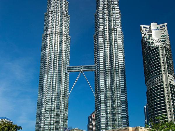 parkview serviced apartment : photo 1 de la chambre apartment with view and balcony