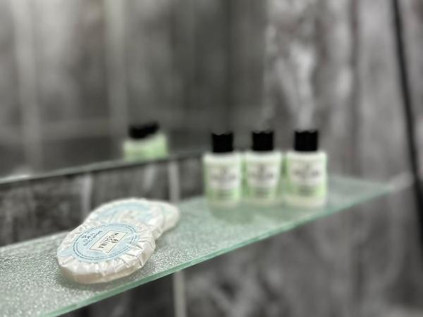 HİSAR HOTEL : photo 4 de la chambre chambre triple - vue sur ville