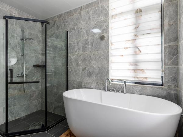 茶墅民宿 : photo 7 de la chambre suite familiale avec balcon