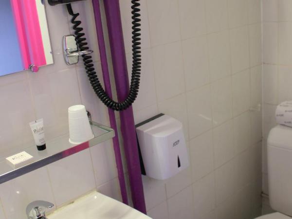 Arty Paris Porte de Versailles by River : photo 2 de la chambre chambre double Économique