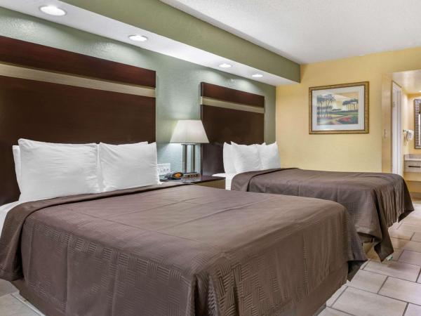 Clarion Inn Orlando International Drive - ICON Park : photo 1 de la chambre chambre avec 2 lits queen-size - non-fumeurs - rez-de-chaussée