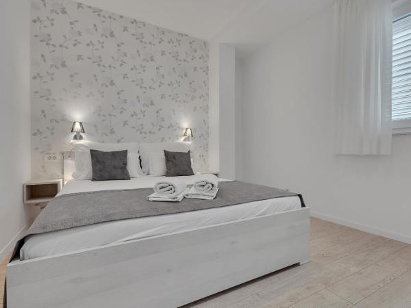 Apartments Dany : photo 6 de la chambre appartement 1 chambre avec balcon