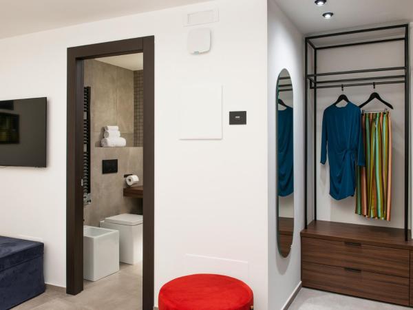 Spazio Gagarin Residence : photo 5 de la chambre matrimonial/quadruple