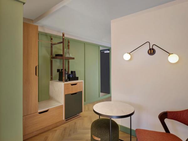 The Reach at Piccadilly, Manchester, a Tribute Portfolio Hotel : photo 3 de la chambre cosy queen room with city view