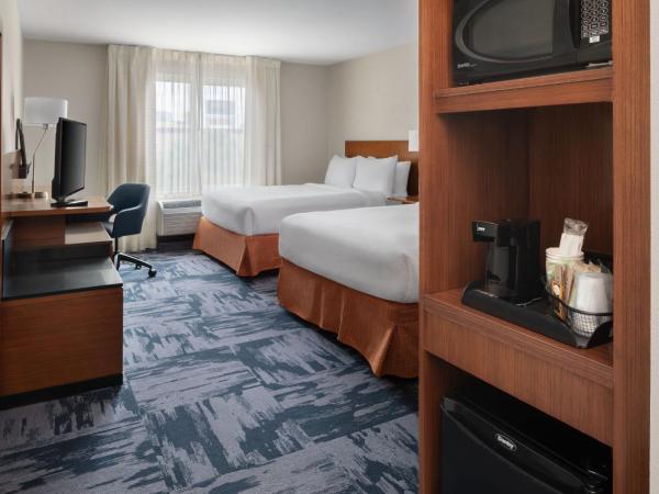 Fairfield Inn & Suites by Marriott Orlando Kissimmee/Celebration : photo 3 de la chambre chambre avec 2 grands lits queen-size 