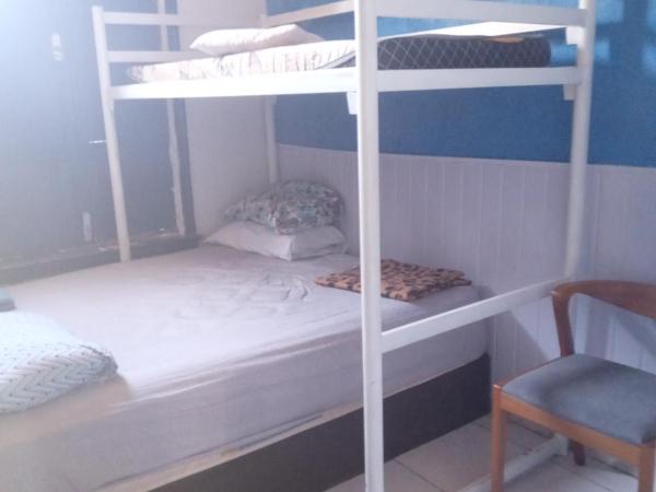 Hostel Sapucali : photo 1 de la chambre chambre familiale avec salle de bains commune