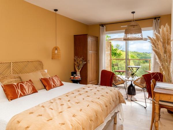 Le Vallon de Léhon : photo 10 de la chambre chambre double avec terrasse