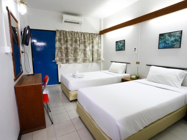 Chomdoi House Hotel SHA Extra Plus : photo 2 de la chambre chambre lits jumeaux standard