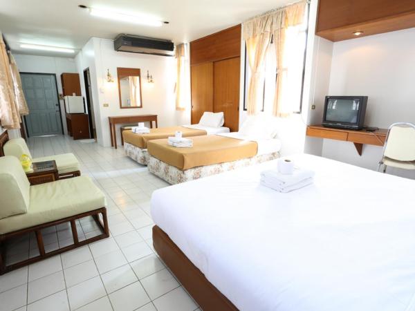 Chomdoi House Hotel SHA Extra Plus : photo 3 de la chambre chambre familiale deluxe