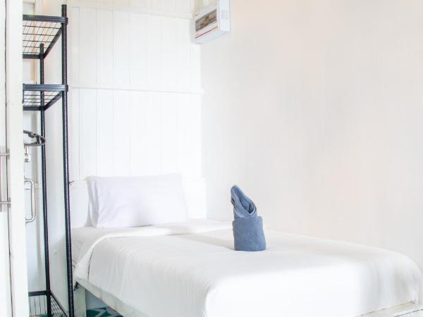 Cliff Cottage : photo 6 de la chambre chambre familiale - vue sur mer