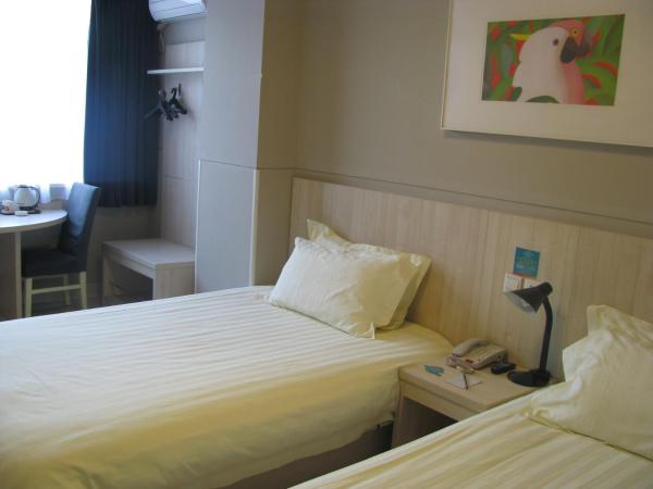 Jinjiang Inn Shenyang Nanta : photo 1 de la chambre chambre lits jumeaux standard a