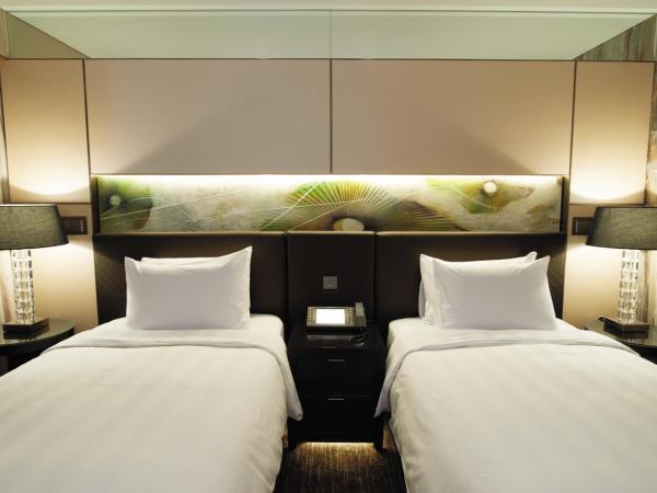 Lotte Hotel Seoul : photo 6 de la chambre chambre lits jumeaux supérieure + 1 lit d'appoint (gigogne) - tour principale