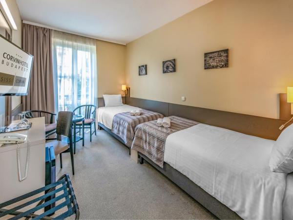 Corvin Hotel Budapest Corvin Wing : photo 4 de la chambre chambre standard avec 2 lits simples
