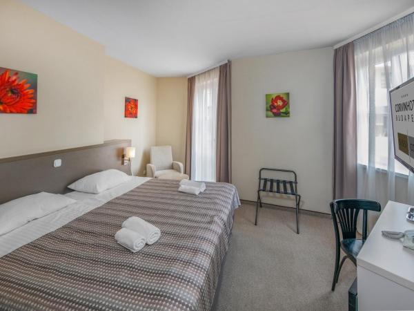 Corvin Hotel Budapest Corvin Wing : photo 5 de la chambre chambre double standard