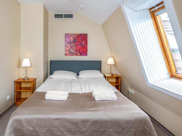 Corvin Hotel Budapest Corvin Wing : photo 9 de la chambre suite