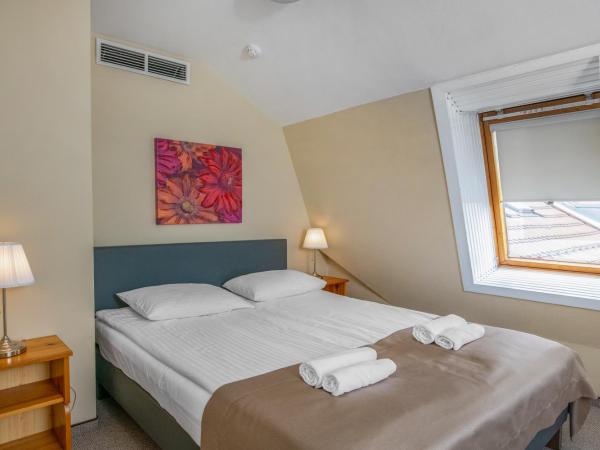 Corvin Hotel Budapest Corvin Wing : photo 5 de la chambre suite