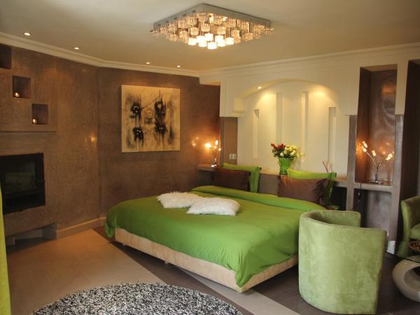 Riad Carllian : photo 4 de la chambre suite lit king-size avec jacuzzi