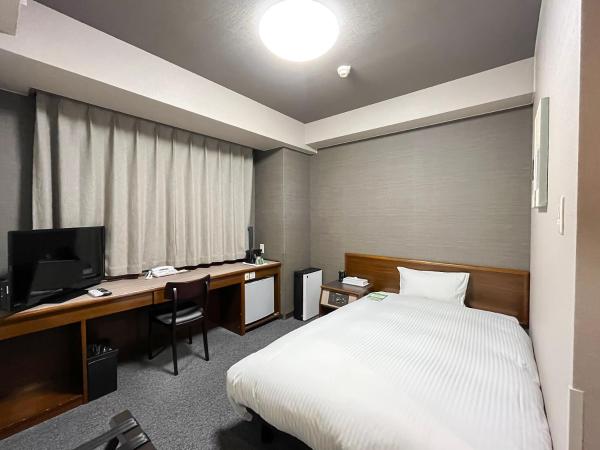 Hotel Route-Inn Daini Nagano : photo 1 de la chambre chambre simple - fumeurs