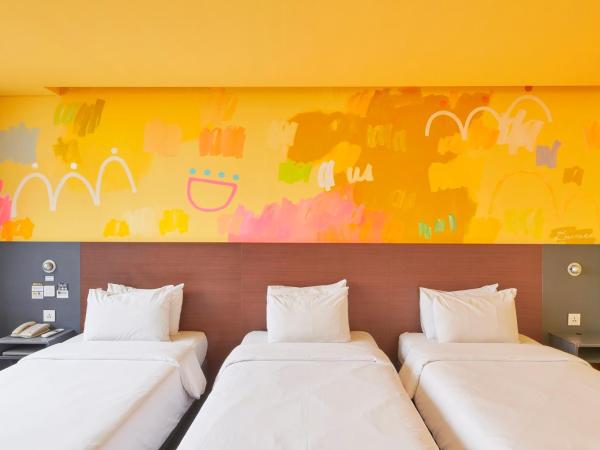 Hotel Skypark Kingstown Dongdaemun : photo 4 de la chambre dive in darae jeon art stay seoul / triple