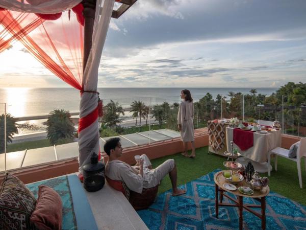 Marrakesh Hua Hin Resort & Spa : photo 1 de la chambre celestial suite in-bedroom jacuzzi