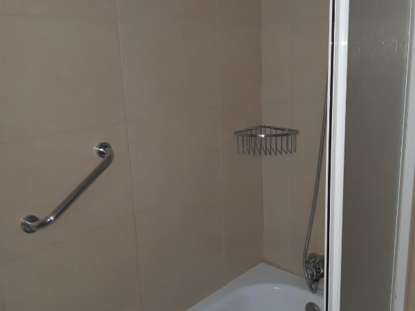 Hotel Condestable : photo 6 de la chambre chambre lits jumeaux deluxe - vue sur mer