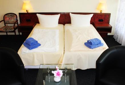 Apartment-Hotel-Dahlem : photo 7 de la chambre chambre simple avec salle de bains