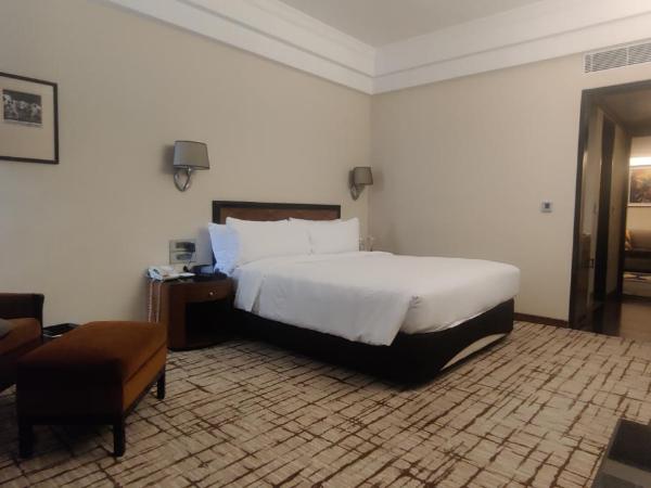 Hotel Marine Plaza : photo 5 de la chambre executive suite - 1 double bed