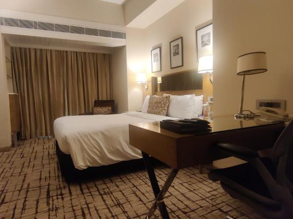 Hotel Marine Plaza : photo 7 de la chambre chambre lit double standard 