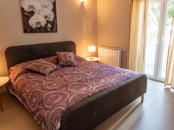Bed & Breakfast Blu Locanda : photo 4 de la chambre appartement 1 chambre avec balcon