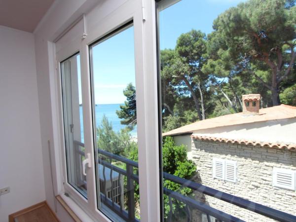 Bed & Breakfast Blu Locanda : photo 6 de la chambre chambre double - vue latérale sur mer