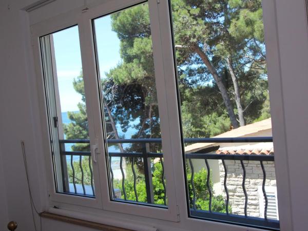 Bed & Breakfast Blu Locanda : photo 4 de la chambre chambre double - vue latérale sur mer
