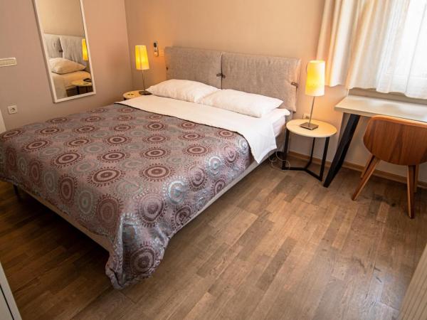 Bed & Breakfast Blu Locanda : photo 1 de la chambre chambre double - vue latérale sur mer